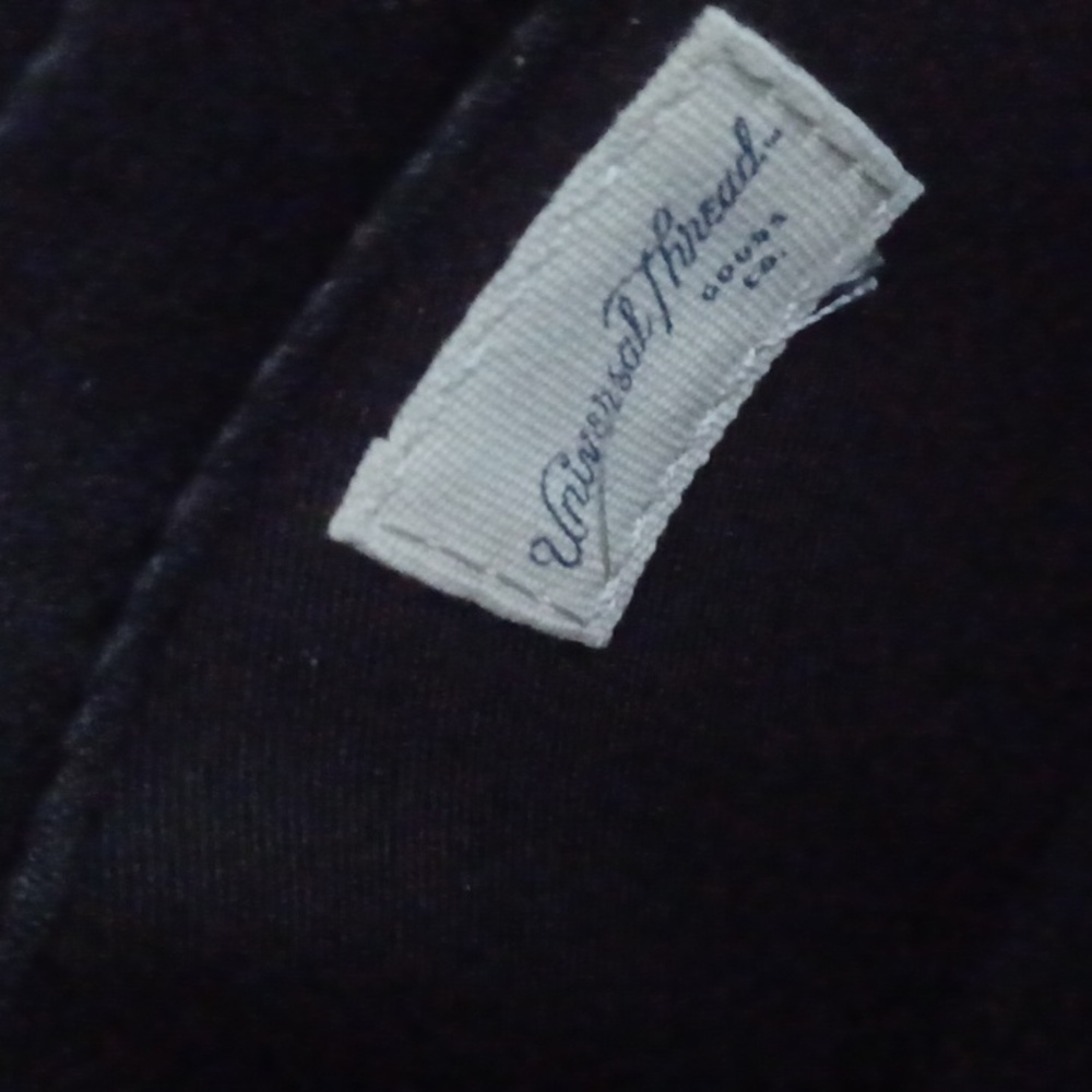 Universal Thread Wallet - Picture 10 of 13